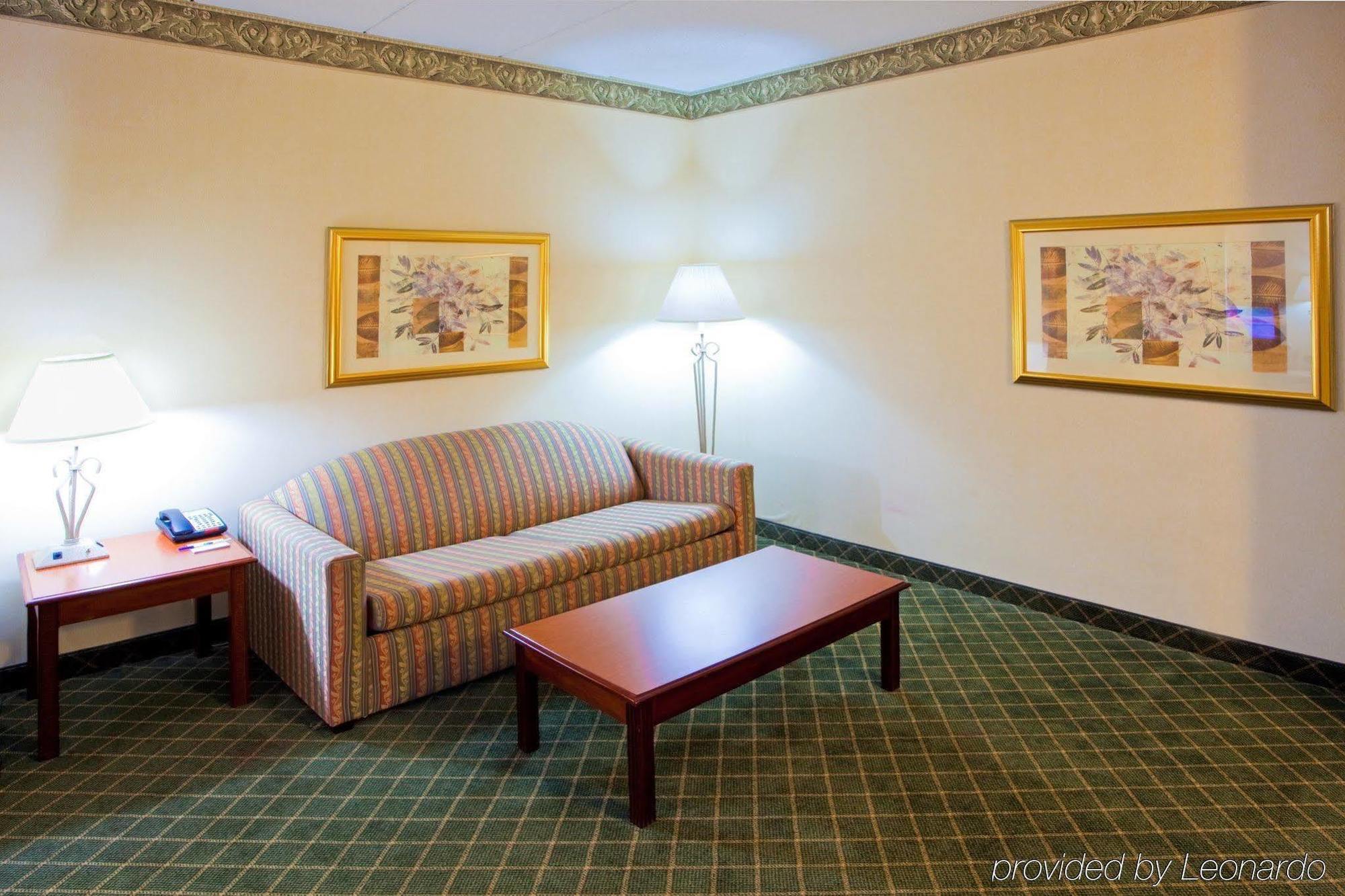 Holiday Inn Express I-95 Capitol Beltway - Largo, An Ihg Hotel חדר תמונה